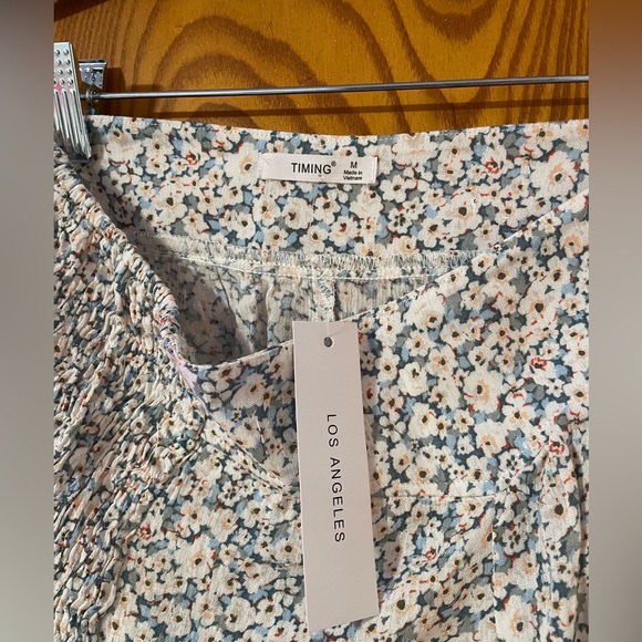 NWT Floral Cropped Top and Short Set - Picture 12 of 16